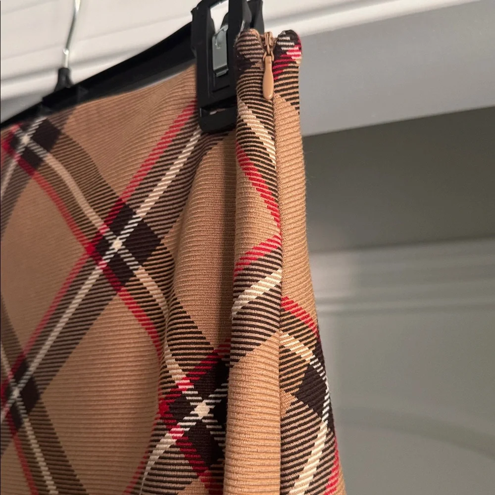 H&M Tan Brown Red Plaid Tan Skirt - Picture 7 of 12